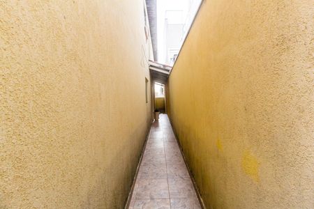 Casa de condomínio à venda com 220m², 3 quartos e 4 vagas Casa de condomínio à venda com 220m², 3 quartos e 4 vagasCorredor