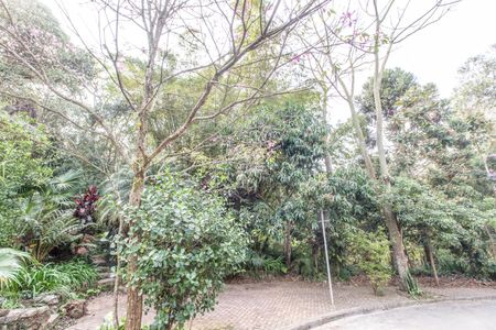 Casa de condomínio à venda com 220m², 3 quartos e 4 vagas Casa de condomínio à venda com 220m², 3 quartos e 4 vagasÁrea comum