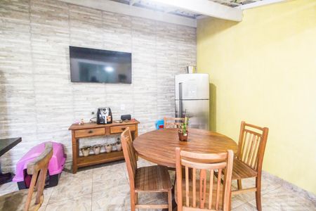 Casa de condomínio à venda com 220m², 3 quartos e 4 vagas Casa de condomínio à venda com 220m², 3 quartos e 4 vagasÁrea gourmet