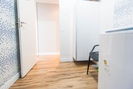 Casa de condomínio à venda com 220m², 3 quartos e 4 vagas Casa de condomínio à venda com 220m², 3 quartos e 4 vagasÁrea de Serviço