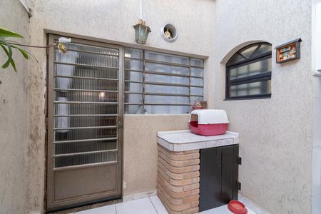 Área de casa à venda com 3 quartos, 150m² em Jardim Santa Maria, São Paulo
