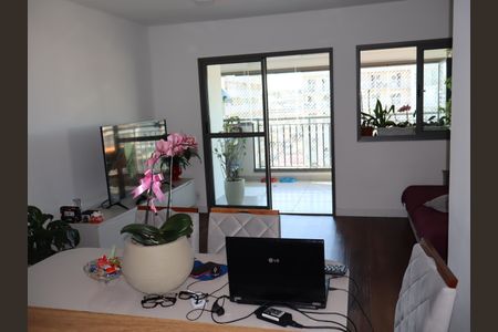 Apartamento à venda com 80m², 2 quartos e 1 vagaSala