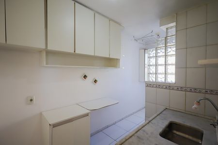 Cozinha de apartamento para alugar com 2 quartos, 54m² em Cidade Ademar, São Paulo