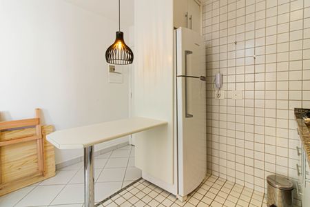 Cozinha de apartamento para alugar com 1 quarto, 30m² em Perdizes, São Paulo