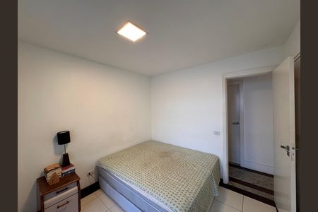 Apartamento para alugar com 232m², 3 quartos e 2 vagas Apartamento para alugar com 232m², 3 quartos e 2 vagasSuíte 2