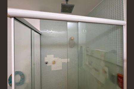 Apartamento para alugar com 232m², 3 quartos e 2 vagas Apartamento para alugar com 232m², 3 quartos e 2 vagasSuíte 2 - Banheiro