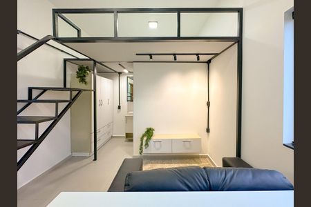 Sala de kitnet/studio para alugar com 1 quarto, 24m² em Ipiranga, São José