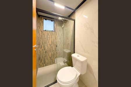 Banheiro de kitnet/studio para alugar com 1 quarto, 24m² em Ipiranga, São José