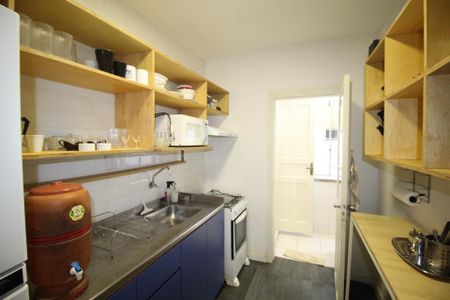 Apartamento para alugar com 66m², 2 quartos e sem vagaCozinha