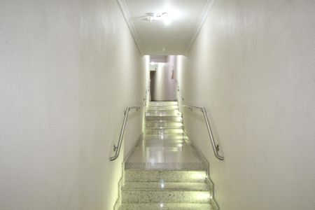 Apartamento para alugar com 66m², 2 quartos e sem vagaCorredor