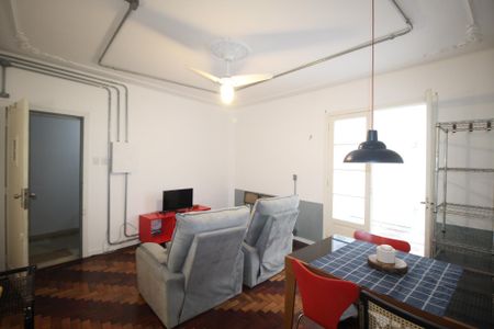 Apartamento para alugar com 66m², 2 quartos e sem vagaSala