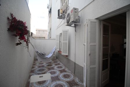 Apartamento para alugar com 66m², 2 quartos e sem vagaQuintal