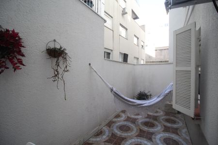 Apartamento para alugar com 66m², 2 quartos e sem vagaQuintal