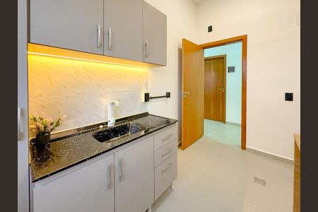 Cozinha de kitnet/studio para alugar com 1 quarto, 24m² em Ipiranga, São José