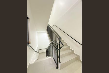 Studio para alugar com 24m², 1 quarto e sem vagaEscada