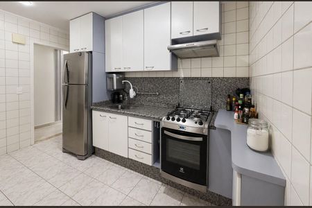 Apartamento à venda com 76m², 2 quartos e 1 vaga Apartamento à venda com 76m², 2 quartos e 1 vagaCozinha
