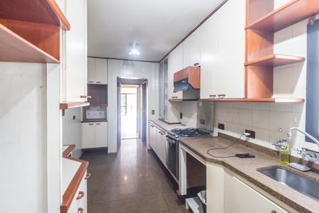 Apartamento à venda com 153m², 2 quartos e 2 vagas Apartamento à venda com 153m², 2 quartos e 2 vagasCozinha