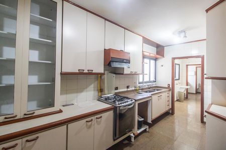 Apartamento à venda com 153m², 2 quartos e 2 vagas Apartamento à venda com 153m², 2 quartos e 2 vagasCozinha