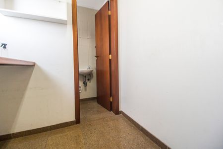 Apartamento à venda com 153m², 2 quartos e 2 vagas Apartamento à venda com 153m², 2 quartos e 2 vagasQuarto de Serviço
