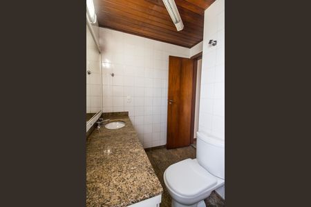 Apartamento à venda com 153m², 2 quartos e 2 vagas Apartamento à venda com 153m², 2 quartos e 2 vagasBanheiro da Suíte