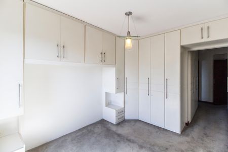 Apartamento à venda com 153m², 2 quartos e 2 vagas Apartamento à venda com 153m², 2 quartos e 2 vagasSuíte