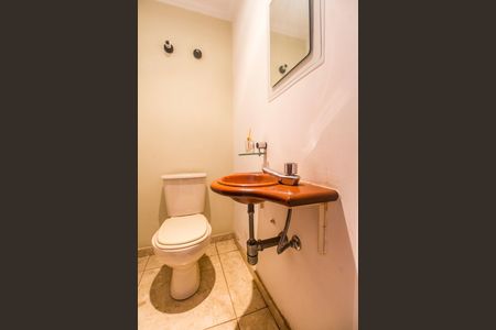 Apartamento à venda com 153m², 2 quartos e 2 vagas Apartamento à venda com 153m², 2 quartos e 2 vagascLavabo