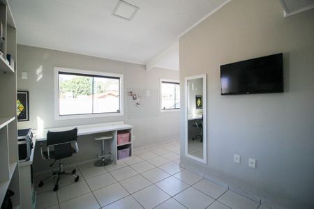 Casa para alugar com 245m², 3 quartos e 2 vagasEscritorio 