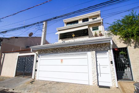Fachada  de casa para alugar com 3 quartos, 245m² em Jardim Serrano, Votorantim