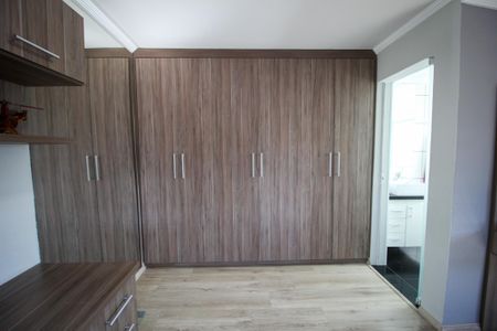 Casa para alugar com 245m², 3 quartos e 2 vagasSuite 