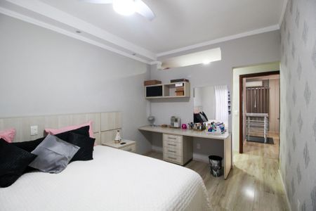Casa para alugar com 245m², 3 quartos e 2 vagasQuarto 1