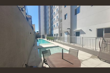 Apartamento para alugar com 42m², 2 quartos e sem vagaÁrea comum - Piscina