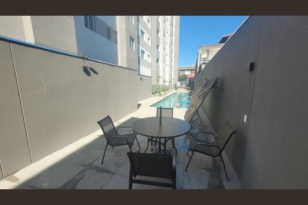 Apartamento para alugar com 42m², 2 quartos e sem vagaÁrea comum - Piscina