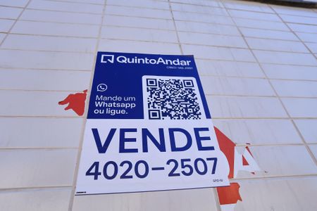 Apartamento à venda com 115m², 2 quartos e 2 vagas Apartamento à venda com 115m², 2 quartos e 2 vagasPlaquinha