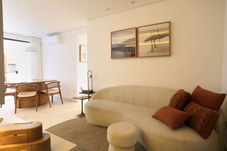 Apartamento à venda com 115m², 2 quartos e 2 vagas Apartamento à venda com 115m², 2 quartos e 2 vagasSala