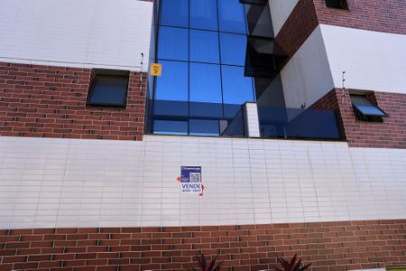 Apartamento à venda com 115m², 2 quartos e 2 vagas Apartamento à venda com 115m², 2 quartos e 2 vagasFachada com Plaquinha