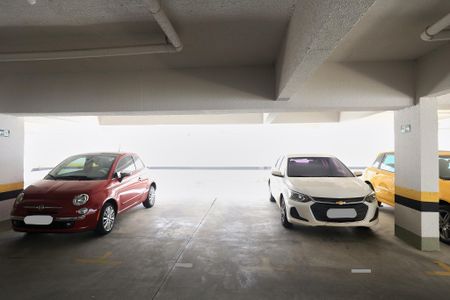 Apartamento à venda com 115m², 2 quartos e 2 vagas Apartamento à venda com 115m², 2 quartos e 2 vagasGaragem