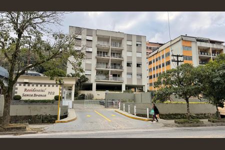 Fachada de apartamento para alugar com 3 quartos, 190m² em Valparaíso, Petrópolis