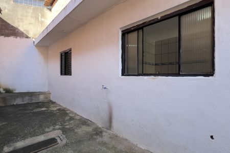Área externa de casa para alugar com 2 quartos, 111m² em Jardim Monte Alegre, Guarulhos