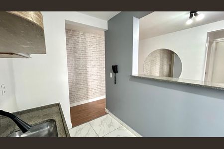 Cozinha de apartamento para alugar com 2 quartos, 43m² em Gopouva, Guarulhos