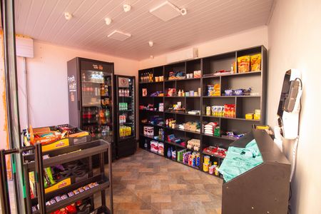Apartamento à venda com 61m², 2 quartos e 1 vaga Apartamento à venda com 61m², 2 quartos e 1 vagaÁrea comum - Minimercado