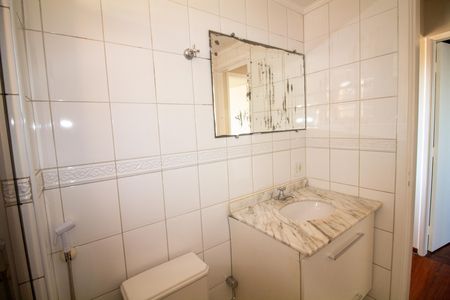 Apartamento à venda com 61m², 2 quartos e 1 vaga Apartamento à venda com 61m², 2 quartos e 1 vagaBanheiro