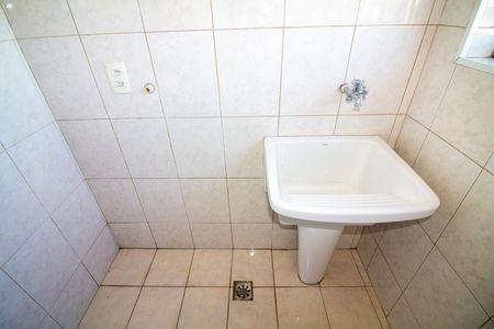 Apartamento à venda com 61m², 2 quartos e 1 vaga Apartamento à venda com 61m², 2 quartos e 1 vagaÁrea de Serviço