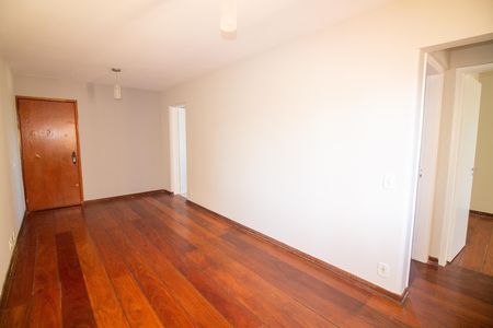 Apartamento à venda com 61m², 2 quartos e 1 vaga Apartamento à venda com 61m², 2 quartos e 1 vagaSala / Sala de Jantar
