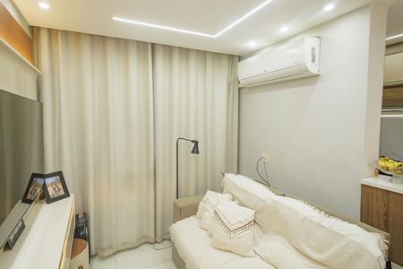 Sala de apartamento à venda com 2 quartos, 44m² em Campo Grande, Rio de Janeiro
