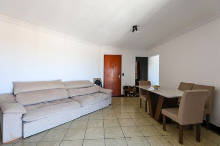 Apartamento à venda com 76m², 3 quartos e 1 vaga Apartamento à venda com 76m², 3 quartos e 1 vagaSala