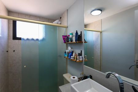 Apartamento à venda com 76m², 3 quartos e 1 vaga Apartamento à venda com 76m², 3 quartos e 1 vagaBanheiro