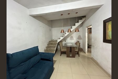 Casa para alugar com 120m², 2 quartos e sem vagaSala