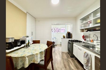 Apartamento à venda com 68m², 2 quartos e 1 vaga Apartamento à venda com 68m², 2 quartos e 1 vagaCozinha