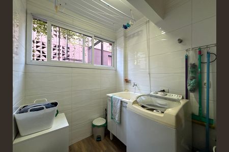 Apartamento à venda com 68m², 2 quartos e 1 vaga Apartamento à venda com 68m², 2 quartos e 1 vagaLavanderia