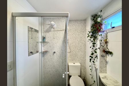 Apartamento à venda com 68m², 2 quartos e 1 vaga Apartamento à venda com 68m², 2 quartos e 1 vagaBanheiro